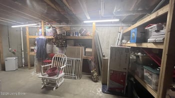 8120 Bohannon Station Rd, Louisville, KY 40291