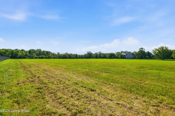 8123 Meades Landing Rd, Goshen, KY 40026
