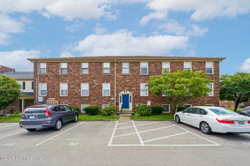 8126 Lake Ter #G11, Louisville, KY 40222