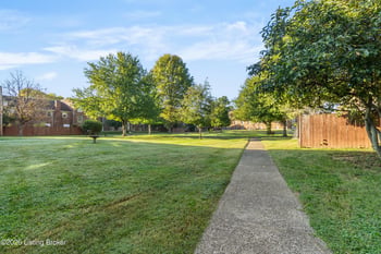 8126 Lake Ter #G11, Louisville, KY 40222