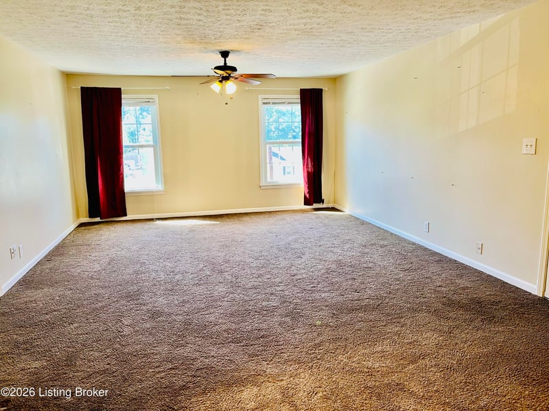 8127 Lake Ave #A10, Louisville, KY 40222