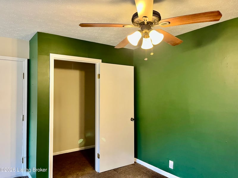 8127 Lake Ave #A10, Louisville, KY 40222