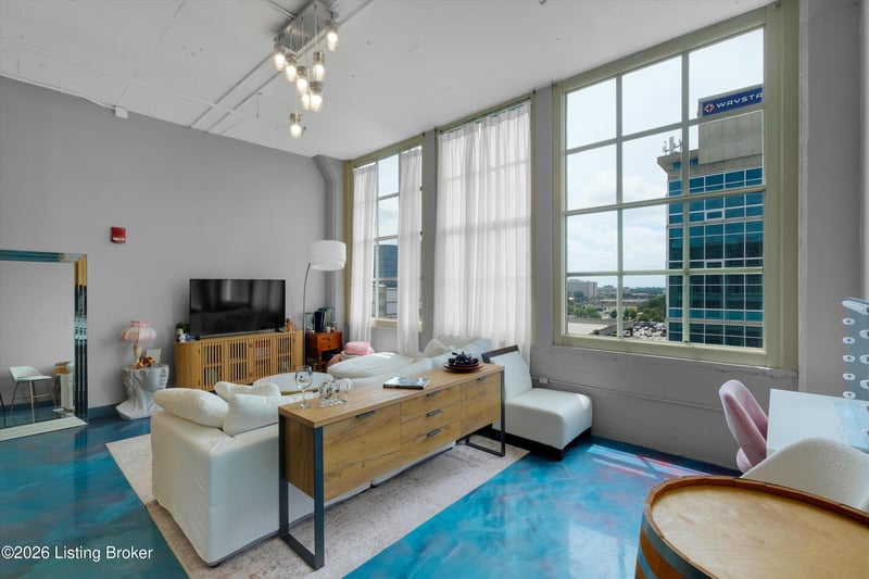 815 W Market St #707, Louisville, KY 40202