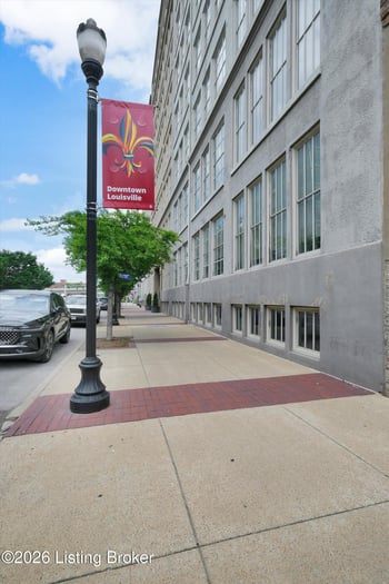815 W Market St #707, Louisville, KY 40202