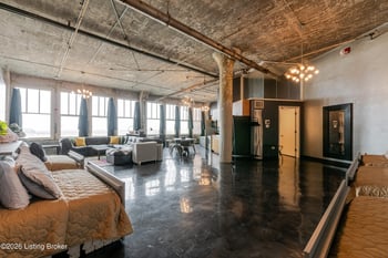 815 W Market St #804, Louisville, KY 40202