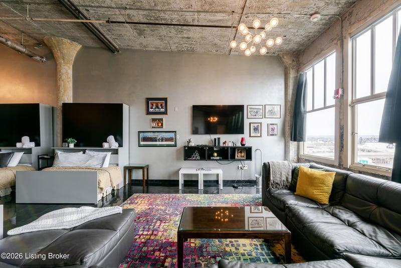 815 W Market St #804, Louisville, KY 40202