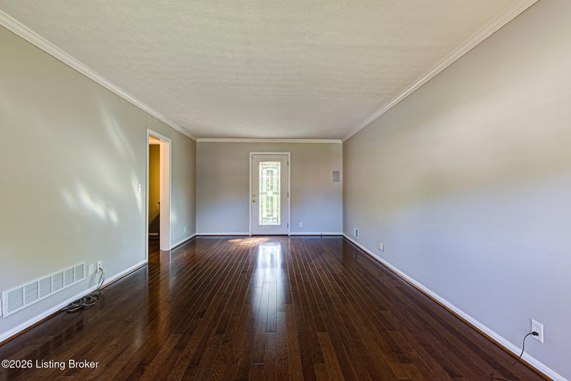 816 Foxwood Ave, Louisville, KY 40223