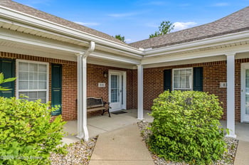 816 Garden Pointe Dr, Simpsonville, KY 40067