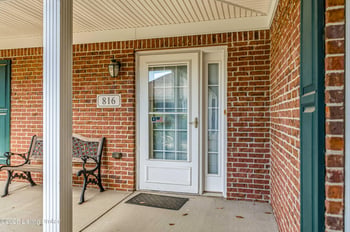 816 Garden Pointe Dr, Simpsonville, KY 40067