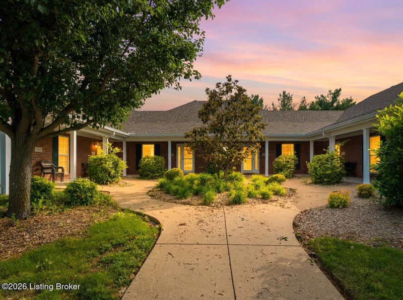 816 Garden Pointe Dr, Simpsonville, KY 40067
