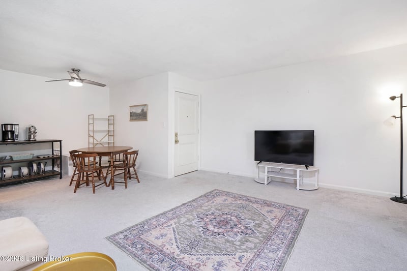 816 Highwood Dr, Louisville, KY 40206