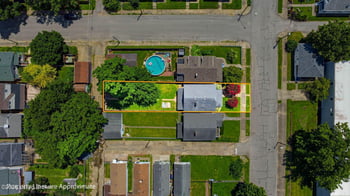 817 Lydia St, Louisville, KY 40217
