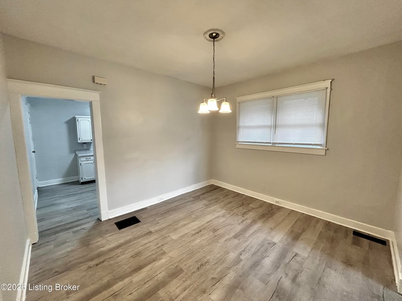 818 S 31st St, Louisville, KY 40211