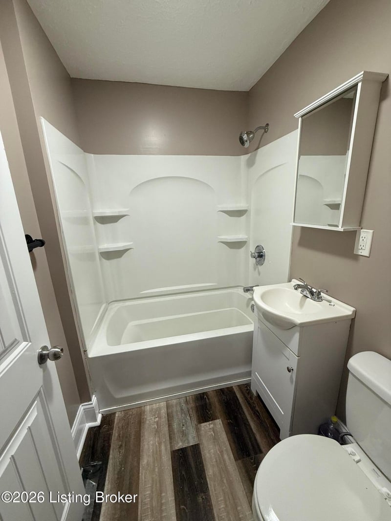 819 S 42nd St, Louisville, KY 40211