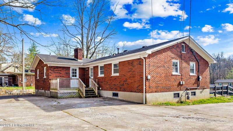 8199 Arnoldtown Rd, Louisville, KY 40214