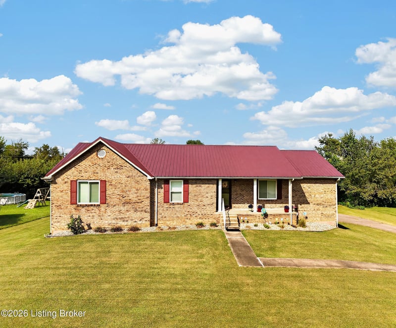 82 N Sunset Ave, Cecilia, KY 42724