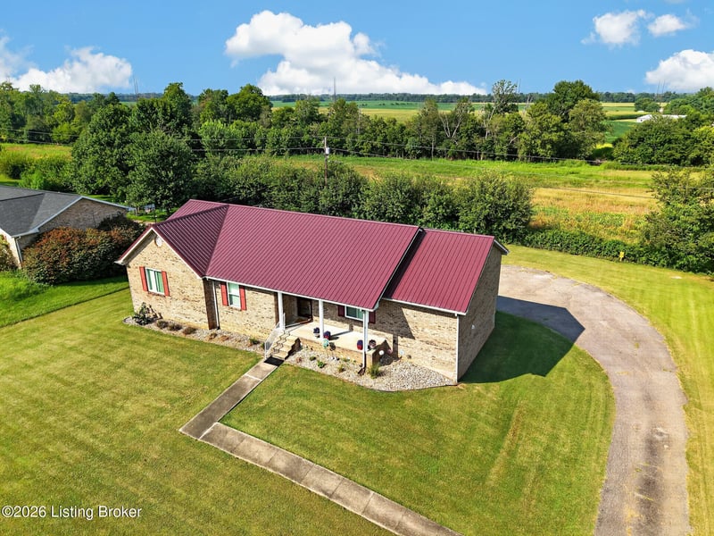 82 N Sunset Ave, Cecilia, KY 42724