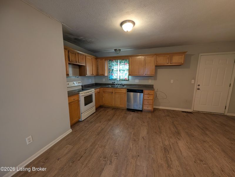 82 S Paradise Ln, Madison, IN 47250