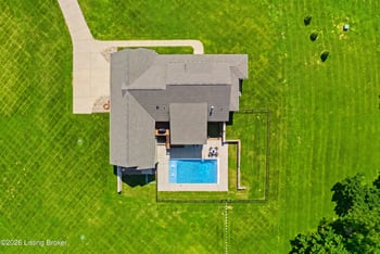 820 S Stallard Dr, Shelbyville, KY 40065