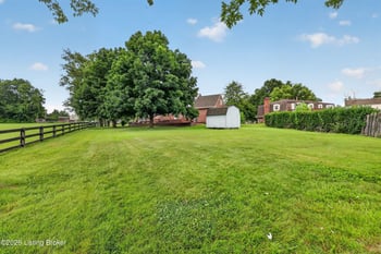 8200 Farmwood Way, Louisville, KY 40291