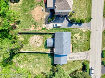 8201 Huntsman Trl, Louisville, KY 40291