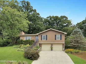 8203 Flicker Pl, Louisville, KY 40214