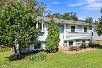 8206 Vaughn Mill Rd, Louisville, KY 40228