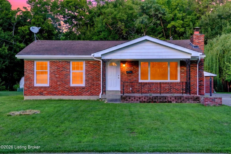 8207 Linda Rd, Louisville, KY 40219