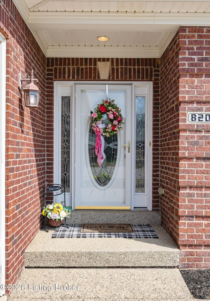 8209 Parker Grant Ct, Louisville, KY 40291