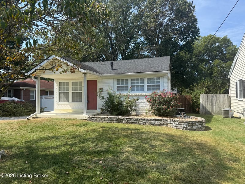 8210 Kerry Rd, Louisville, KY 40258