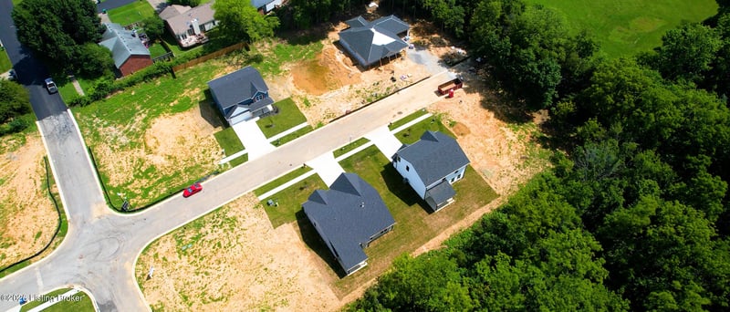 8210 Roseborough Rd, Louisville, KY 40228