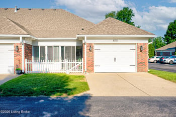 8211 Delta Cir, Louisville, KY 40228