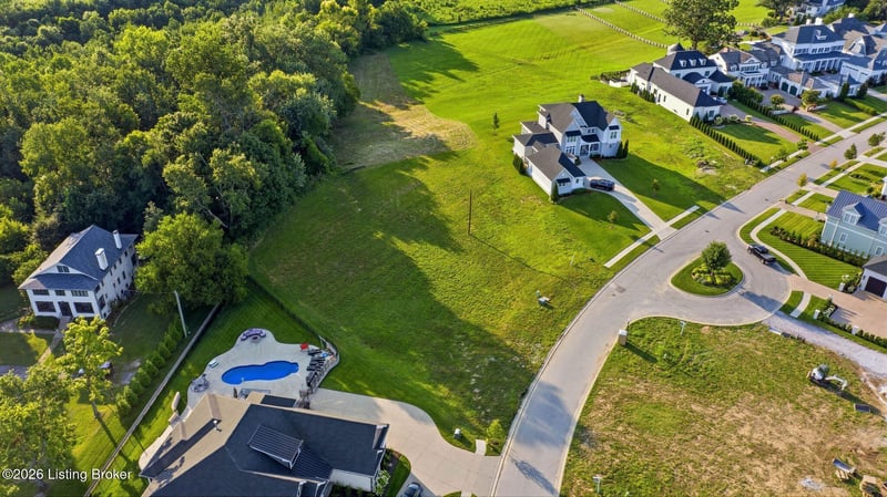 8212 Sutherland Farm Rd, Prospect, KY 40059
