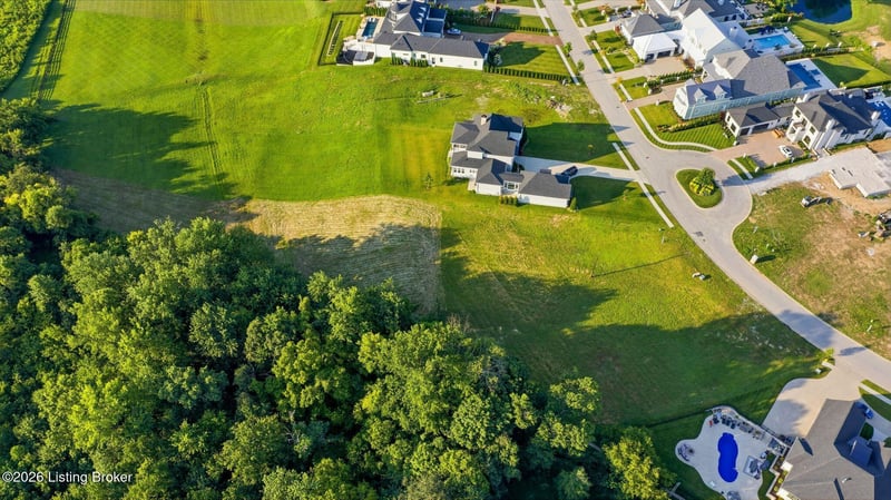 8212 Sutherland Farm Rd, Prospect, KY 40059