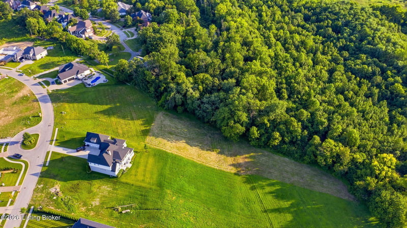 8212 Sutherland Farm Rd, Prospect, KY 40059