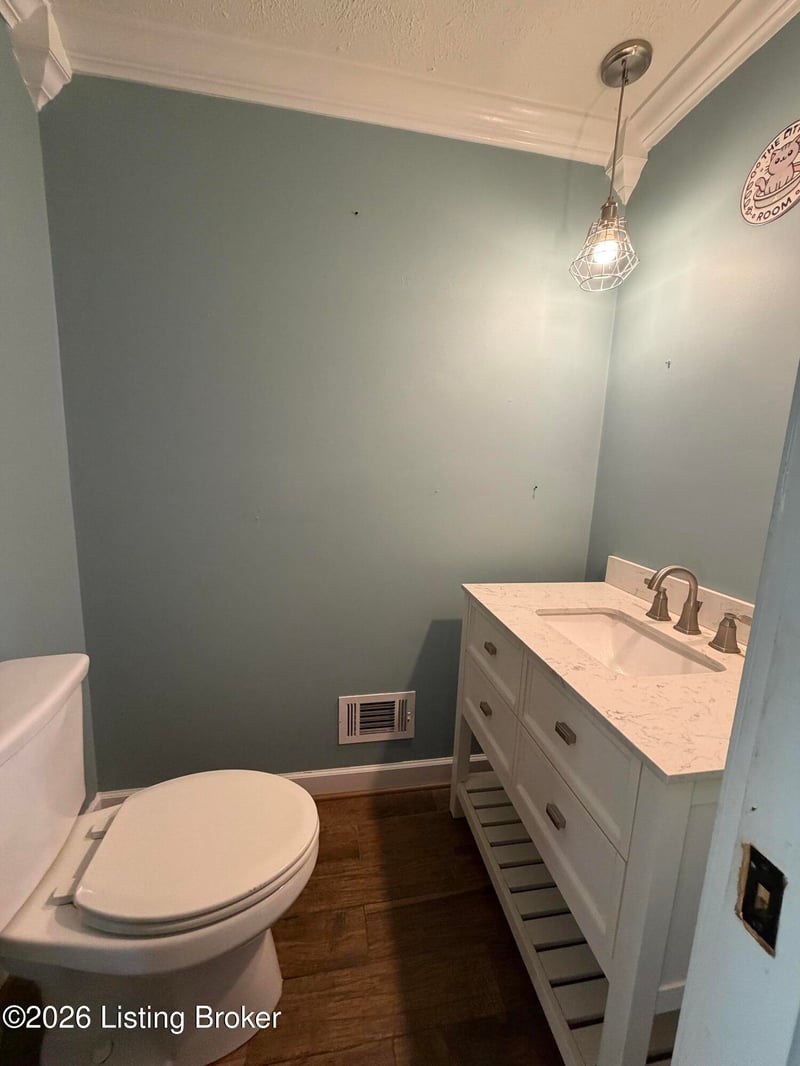 8219 Arnoldtown Rd, Louisville, KY 40214