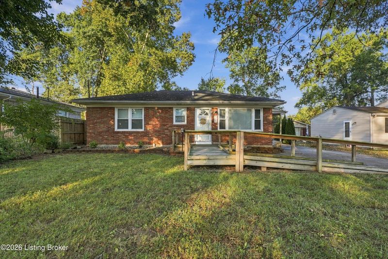 8220 Virginia Rd, Louisville, KY 40258