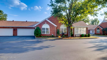 8228 St Andrews Village Dr, Louisville, KY 40241