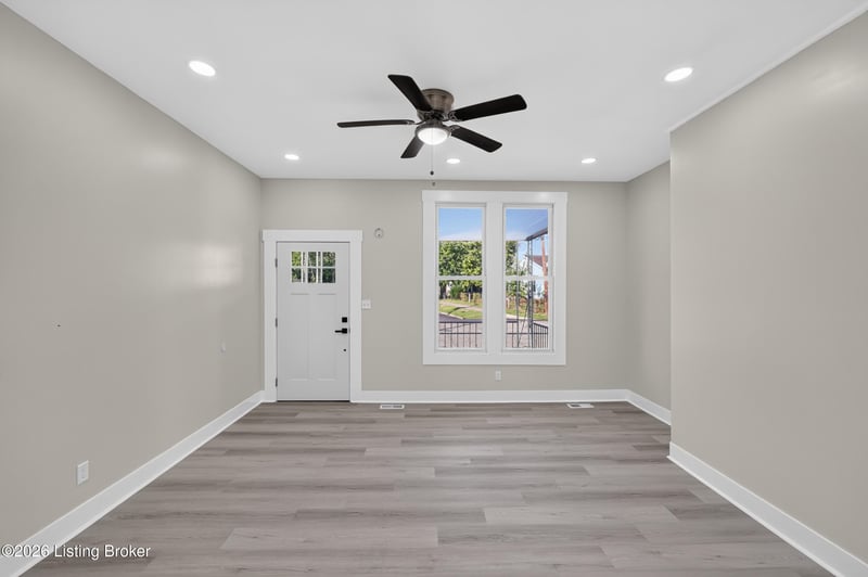 823 Winkler Ave, Louisville, KY 40208
