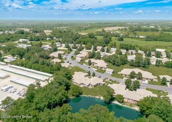 824 Garden Pointe Dr, Simpsonville, KY 40067