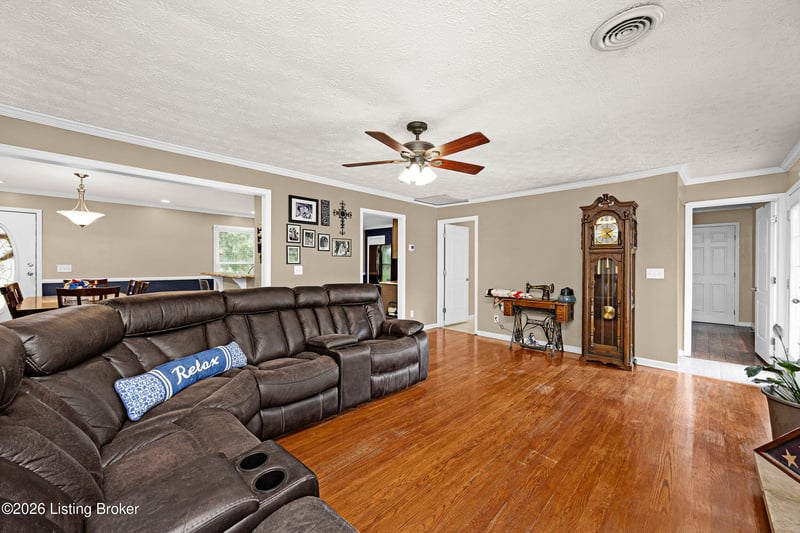 825 Thomas Ln, Bloomfield, KY 40008