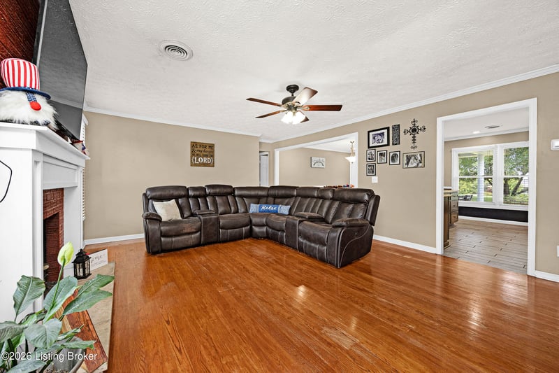 825 Thomas Ln, Bloomfield, KY 40008
