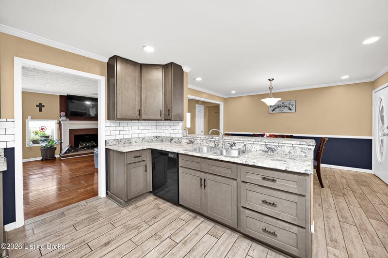 825 Thomas Ln, Bloomfield, KY 40008