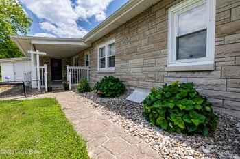 828 W Elm Rd, Radcliff, KY 40160