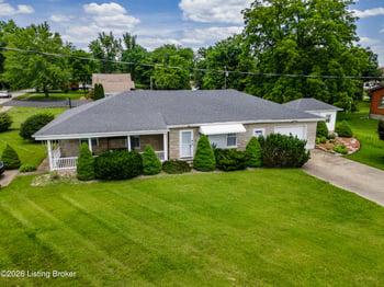 828 W Elm Rd, Radcliff, KY 40160