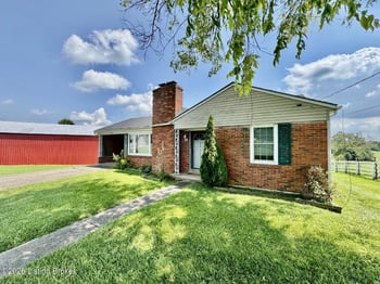 83 S Church St, Mackville, KY 40040