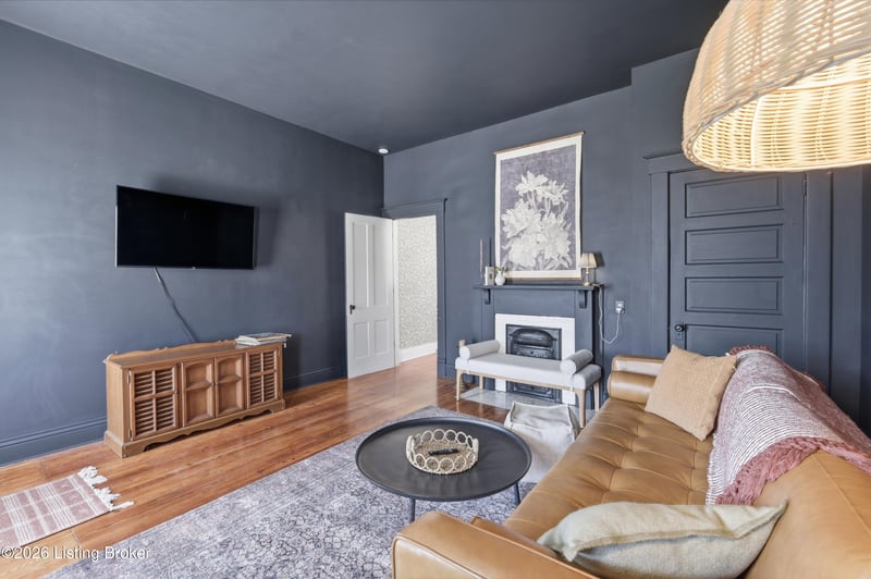 830 Sylvia St, Louisville, KY 40217