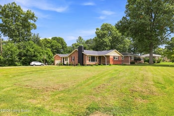 8301 Siesta Way, Louisville, KY 40219