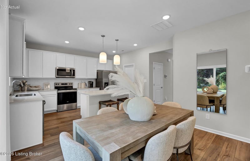 8305 Fairmount Rd, Louisville, KY 40291