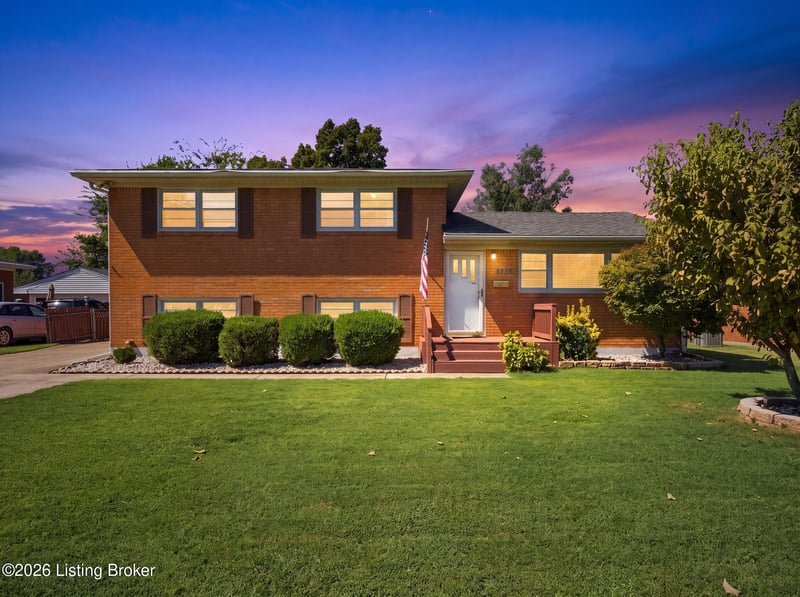 8306 Madrone Ave, Louisville, KY 40258